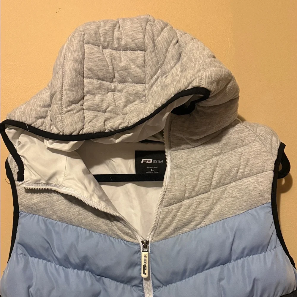 Women's Quilted Vest with Hood - Navy, Blue, Gray - Picture 5 of 9